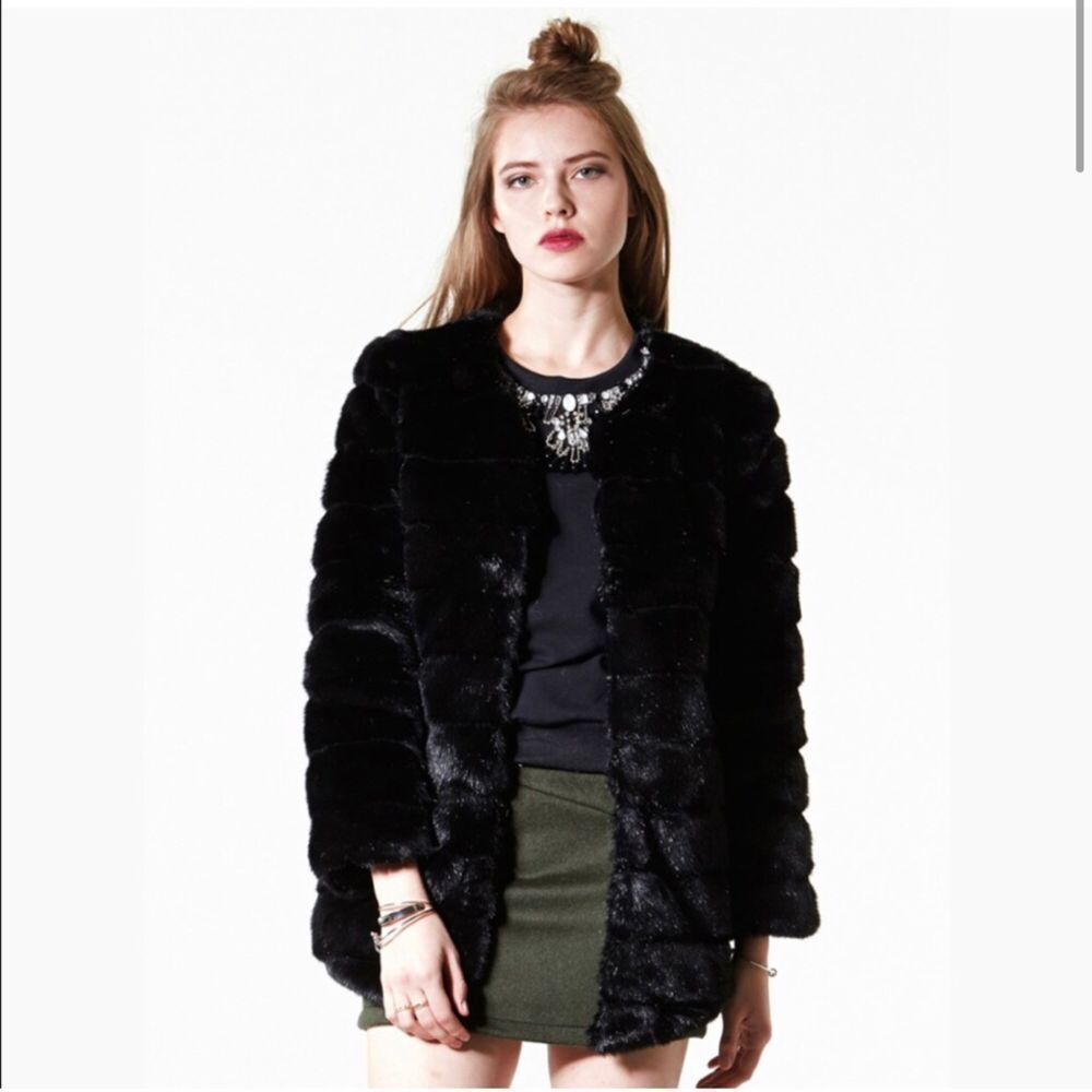 Storets black faux fur luxury coat